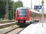 Triebzug 442 344/844 der -DB AG- als RB 17 (Zug 13953) aus Wismar kommend fährt am Gleis 2 ein. Sein Weg führt ihn über Schwerin Hbf nach Ludwigslust. Bad Kleinen Bf [15.07.2018] 