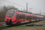 442 353-9 als S3(Güstrow-Warnemünde)bei der Einfahrt im Haltepunkt Rostock-Lichtenhagen.20.01.2019