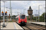 ET 442148 fährt hier am 27.08.2020 um 10.56 Uhr als RE 15 nach Hoyerswerda in den Bahnhof Ruhland Gleis 3 ein.