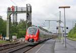 Es ist endlich so weit, die ersten Talent II Triebwagen haben die DB Regio NRW erreicht, zum kleinen Fahrplanwechsel sollen sie nun den Verkehr auf der RE9 übernehmen, immerhin mit nur 1,5 Jahren
