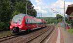 Der 442 273-9 fährt am 11.07.2014 mit dem RE 4987 in den Bahnhof Kaulsdorf (Saale) ein.