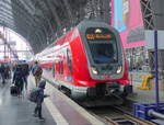 DB 445 061 als RE 4617 nach Bamberg, am 13.04.2019 in Frankfurt (M) Hbf.