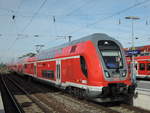 446 026 steht am 24.04.2018 um 16:29 Uhr als RB15323 nach Wiesloch-Walldorf in  Neu-Edingen/Friedrichsfeld . 