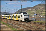 Transregio ET 460508-5 hält hier auf der Fahrt in Richtung Mainz am 28.2.2023 um 14.08 Uhr im Bahnhof Niederheimbach.