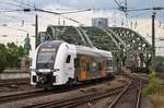 462 029-0 fährt am 12.07.2019 als RE5 (RE28525)  Rhein-Express  von Wesel nach Koblenz Hauptbahnhof in den Kölner Hauptbahnhof ein.