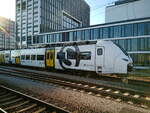 Auf einem Abstellgleis in Karlsruhe Hbf steht die S-Bahn Rhein Neckar.
Photo vom 7. August 2022 um 8:15 Uhr 