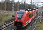 DB Regio AG - Region Nordost, Fahrzeugnutzer: Regionalbereich Berlin/Brandenburg, Potsdam mit ihrem Zug  463 592  (NVR:  94 80 0463 592-6 D-DB... ) als RB49 aus Cottbus bei der Einfahrt Bahnhof Falkenberg/Elster am 20.02.24