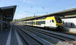 Go Ahead ET 6.09 B (94 80 1430 552-8 D-GABW) als RE 19075 nach Stuttgart Hbf, am 17.10.2022 in Würzburg Hbf.