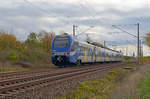 Der Meridian-Flirt 3 430 002 rollte am 27.10.20 durch Greppin Richtung Dessau.