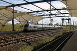 Ein Hamster Doppel der Baureihe 1442 erreicht hier am 23.6.2026 um 10.21 Uhr in Richtung Halle fahrend den Flughafen Bahnhof Leipzig - Halle.