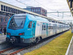 ET 4.02 der Eurobahn als RB 61 nach Bielefeld Hbf in Hengelo (NL), 22.04.2023.