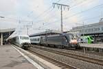 Noch-Abellio-Triebzug 3429 022 A als S3, ES 64 U2-005 mit einem RE11-Ersatzzug und ein unbekannter 402er-Triebzug als ICE 725 nehmen Aufstellung in Essen Hbf (18.01.2022) 