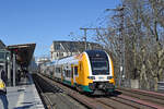 Am 08.04.26 rollte 3462 127 der ODEG als RE1 nach Potsdam vorbei am S-Bahnhof Tiergarten.