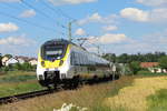 Eine Doppeltraktion, bestehend aus 2* 3Teilern Talent2/3 von Abellio Baden-Württemberg, passierte gerade Bad Wimpfen-Hohenstadt und fährt gen Mannheim Hbf. 
Zug: 8 442 610 + 8 442 107
Linie: RE10B Heilbronn Hbf - Mannheim Hbf 
Verspätung: 0 Minuten
Aufnahme: 12.06.2020, 16:26