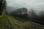 Auf dem Rückweg nach Mannheim Hbf ist der 8442 825 nun kurz hinter Haßmersheim gen Zwingenberg fahrend zusehen am 18.1.2022