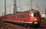 430 114-9 trifft um 1980 im Dortmunder Hauptbahnhof ein