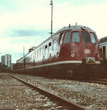 Zug der DB-Baureihe 465 (ET 56) auf dem Areal neben dem Stuttgarter Hauptbahnhof noch vor Stuttgart 21 (Containerbahnhof).
