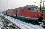 Der Triebkopf 456 107 am 19.01.1986 im Bw. Heidelberg.