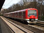 Einfahrt BR 474 für die S-Bahn Hamburg in den Bahnhof Hamburg Dammtor am 05. April 2025


