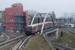 BR 480 der S-Bahn Berlin (S3) während der Einfahrt in Berlin- Ostkreuz, mit Ziel  Berlin-Ostbahnhof, im März 2024.