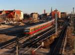 Ein 481 als S75 nach Westkreuz am 28.12.2012 bei der Einfahrt in Berlin-Ostkreuz.