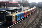 S-Bahn Berlin 484 040 A mit 'Berlin' Werbung .