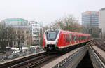 490615 erreicht hier am 10.2.2026 um 9.48 Uhr den Bahnhof Hamburg-Dammtor.