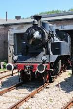 Die TAG 8 des Bayerischen Eisenbahnbahnmuseums sonnt sich als Ausstellungsrelikt vor dem Lokschuppen in Nrdlingen.