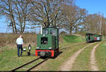 Mecklenburg-Pommersche Schmalspurbahn (MPSB)
Weiche umlegen und schon geht's f�r K� 0413 in Uhlenhorst r�ckw�rts an die drei Personenwagen, um nach Schwichtenberg zur�ckzufahren.

🧰 Mecklenburg-Pommersche-Schmalspurbahn-Freunde e. V.
🕓 12.4.2025 | 14:05 Uhr