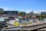 Blick auf die Bauarbeiten auf der Westseite in Halle(Saale)Hbf im Zuge der Erneuerung des Knotens Halle (Saale) und für die Einbindung der VDE 8 Nürnberg–Berlin.