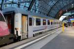 Der Intercity-Wagen der Bauart A 9 mnouz (PL-PKPIC 61 51 19-40 256-6), eingereiht in den EC 47 nach Warschau am 29.01.2016 in Berlin Hauptbahnhof.