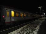 EC 112 von Klagenfurt Hbf nach Frankfurt(Main)Hbf mit Kurswagen aus Zagreb.Am 17.01.09 beim Halt in Bensheim.