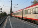 EC 112 von Klagenfurt Hbf mit Kurswagen aus Zagreb nach Frankfurt(Main)Hbf.Am 15.04.09 beim Halt in Bensheim.