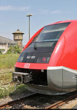 Detailaufnahme von 641 001-2 (Alstom Coradia A TER) mit Wasserturm im Startbahnhof Querfurt.