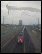 Der alltgliche Blick durch ffentliche Fensterscheiben.