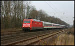 101125-3 mit Preis Werbung kommt hier am 18.11.2007 um 10.49 Uhr mit einem Intercity in Richtung Münster durch den Bahnhof Natrup Hagen.