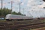 Am Nachmittag des 22.06.2019 fuhr IC-Steuerwagen D-DB 61 80 80-61 159-6 (Bauart: Bpmmbdzf 286.1) als InterCity zusammen mit der Wagenlok 101 058-6 und der Schublok 101 016-4 am Rangierbahnhof und DB