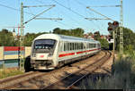 Bpmmbdzf 286.1 (61 80 80-91 128-1 D-DB) mit Schublok 101 020-6  Fahrtziel Natur  als umgeleiteter IC 2262  Baden Kurier  (Linie 60) von München Hbf nach Basel Bad Bf fährt in Sachsenheim, Rodenweg, auf der Bahnstrecke Bietigheim-Bissingen–Bruchsal (Westbahn (Württemberg) | KBS 770).
[30.7.2020 | 19:17 Uhr]