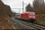 Nachschuss auf 101 056-0 in Altenbeken, Am Kalkofen.

🧰 DB Fernverkehr
🚝 IC 2155 (Linie 51) Köln Hbf–Gera Hbf [+10]
🕓 16.2.2022 | 12:12 Uhr