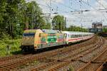 101 088-3  Dampfbahn-Route Sachsen  DB mit IC2044 in Wuppertal, am 17.05.2023.