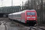 101 088-3 mit IC 2335 nach Norddeich Mole bei der Durchfahrt in Recklinghausen-Süd 6.2.2014