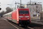 101 138-6 mit IC 2333 nach Norddeich Mole bei der Ausfahrt aus Recklinghausen 1.3.2014