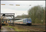 DB Werbelok 101014 THW fährt hier mit dem IC 2214 nach Hamburg am 9.4.2006 durch den Bahnhof Natrup Hagen.