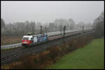 Im trüben Morgen Nebel des ersten Weihnachtstages kommt hier am 25.12.2006 Adler Mannheim in Form der 101070 mit dem IC 2113 nach Passau durch Hasbergen.