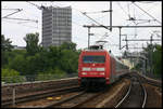 DB 101033-9 erreicht hier am 1.6.2007 mit einem Intercity aus Richtung Hauptbahnhof kommend den Bahnhof Berlin Zoologischer Garten.