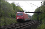 DB 101081-8 erreicht hier am 17.4.2007 um 14.58 Uhr mit einem Intercity in Richtung Osnabrück die Ortsgrenze von Hasbergen.