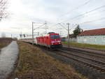 DB 245 024 mit dem IC 2155 von Köln Hbf nach Gera Hbf, am 21.12.2020 in Erfurt-Vieselbach.