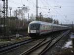 IC 2156 mit der 101 031-3 im Schub nach Stralsund erreicht  Bochum Hbf.(03.02.2008)