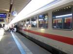 Ein IC2311 von Westerland(Sylt) mit Kurswagen aus Dagebll Mole nach Heidelberg Hbf mit +5.Am 21.06.08 beim Halt in Mannheim Hbf.