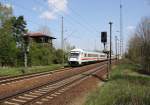 5.5.2013 Rdnitz. IC 2356 Ostseebad Binz - Frankfurt(M) Flughafen Fernbf. An dieser Stelle unterquerte einst die Hobrechtsfelder bzw. Lobetaler Wirtschaftsbahn (600mm) die Stettiner Bahn. Fdl Stw Rz im Hintergrund.